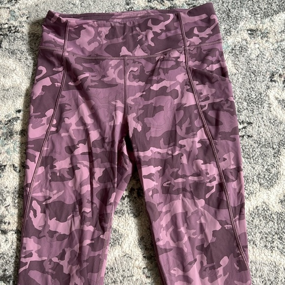 Lululemon Time To Sweat Crop 23" - Picture 2 of 11